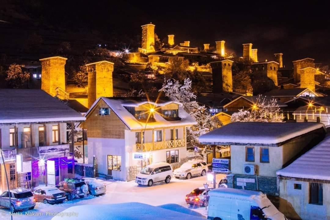 Guesthouse Guram Baba Mestia Zewnętrze zdjęcie